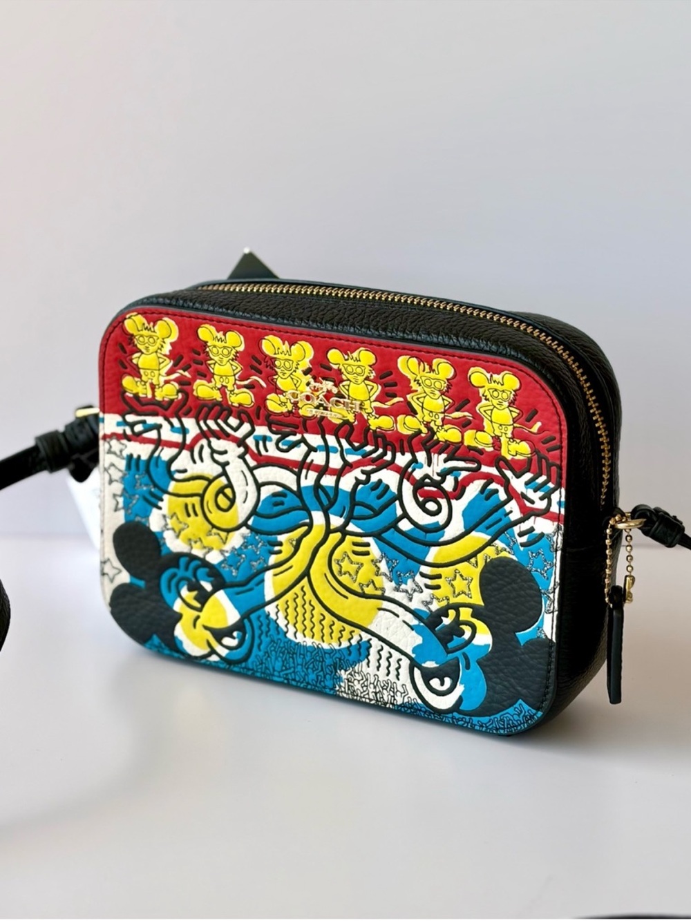 Coach Disney Mickey Mouse X
Keith Haring Mini Camera
Crossbody Bag NWT - Picture 6 of 16